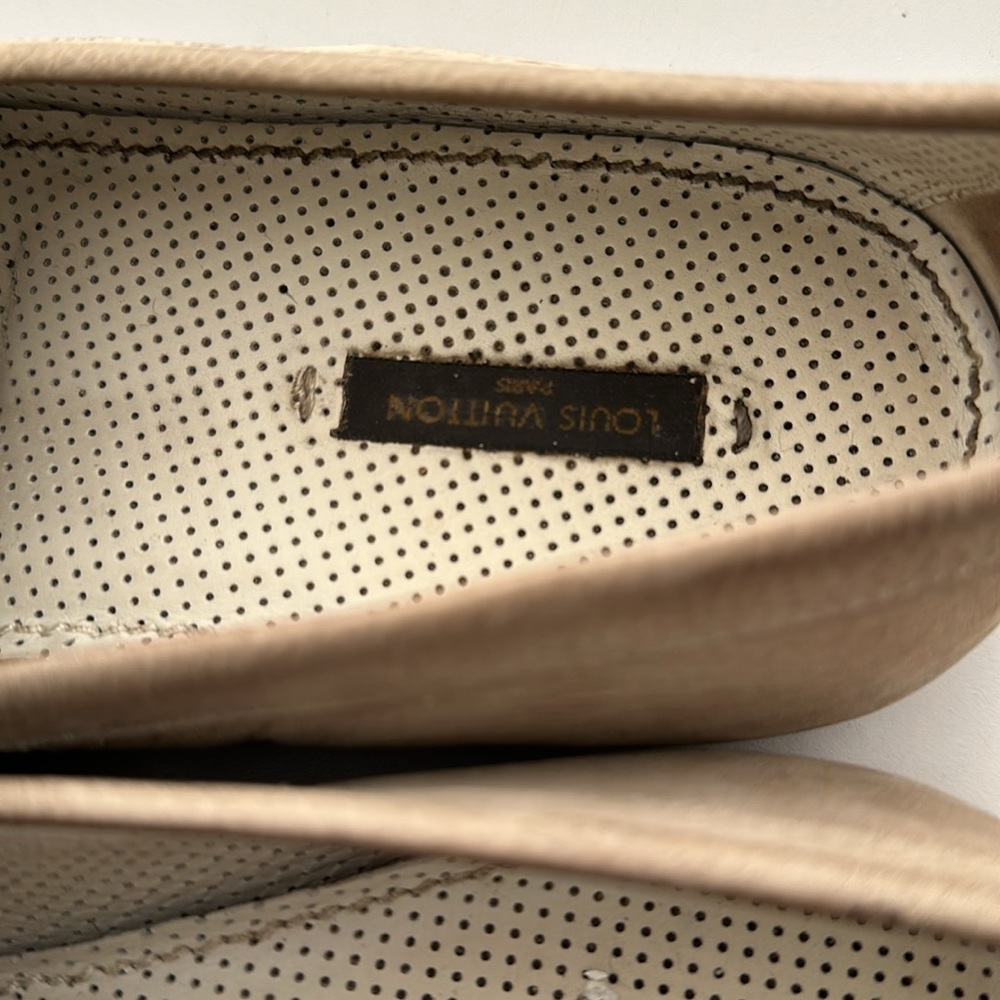 Shoes - Picture 4 of 4